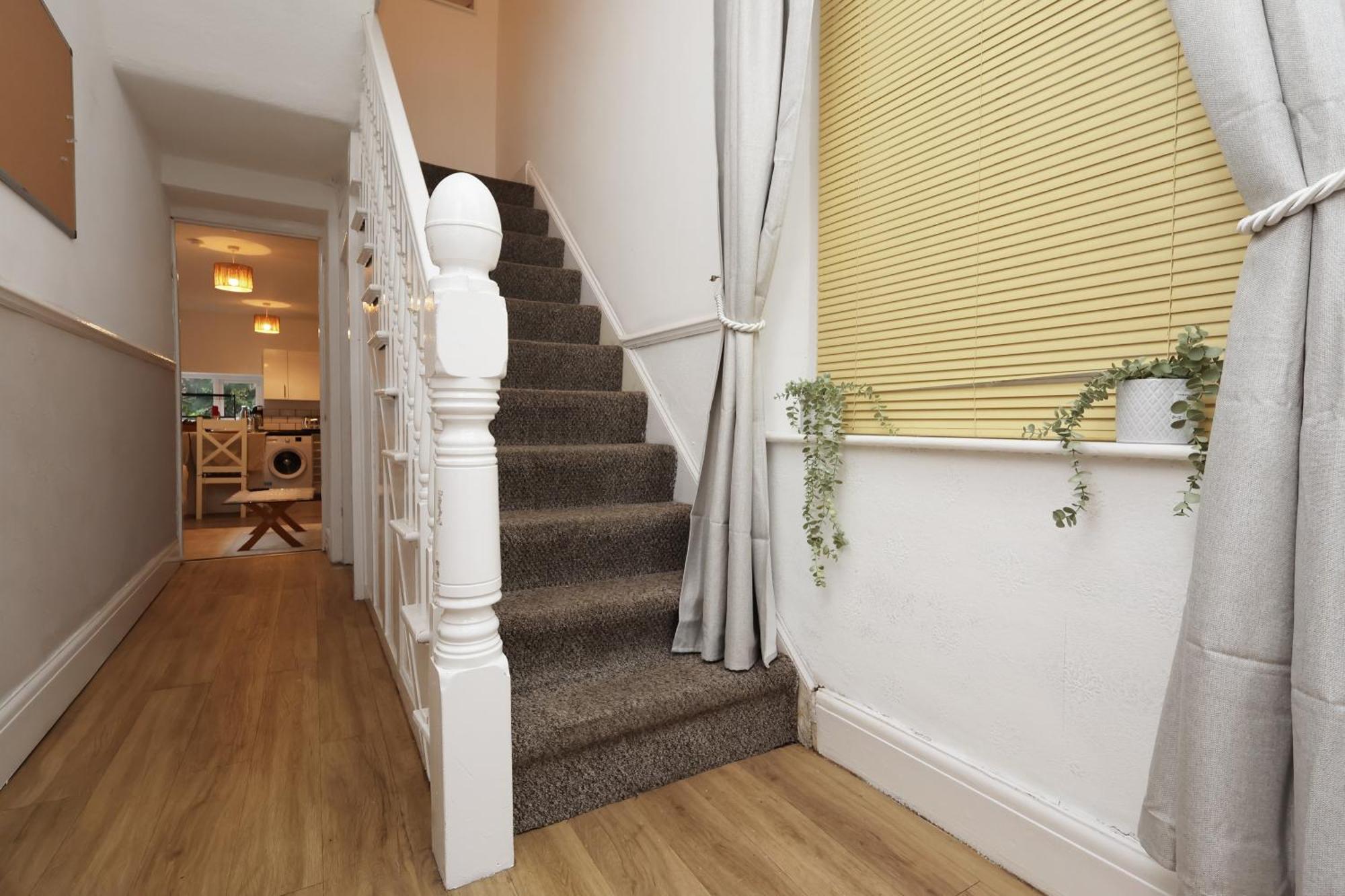 Cardiff City Guesthouse, Central Rooms, Fast Wi-Fi, On-Street Parking קארדיף מראה חיצוני תמונה
