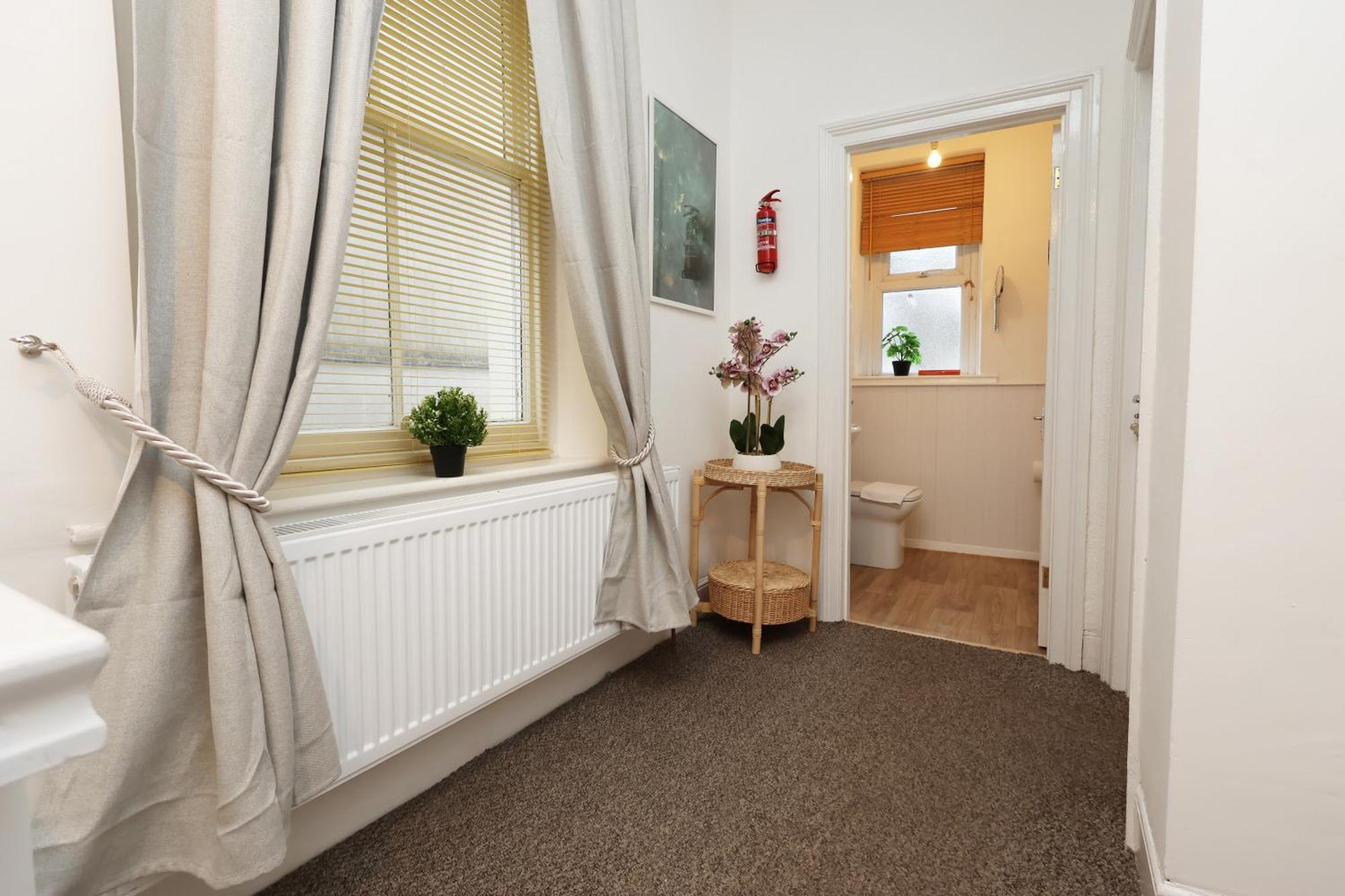Cardiff City Guesthouse, Central Rooms, Fast Wi-Fi, On-Street Parking קארדיף מראה חיצוני תמונה