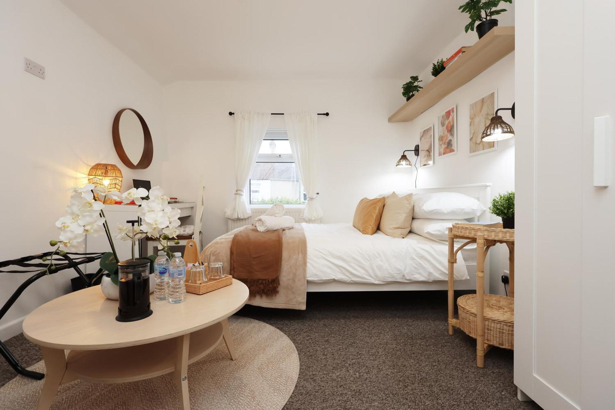 Cardiff City Guesthouse, Central Rooms, Fast Wi-Fi, On-Street Parking קארדיף מראה חיצוני תמונה