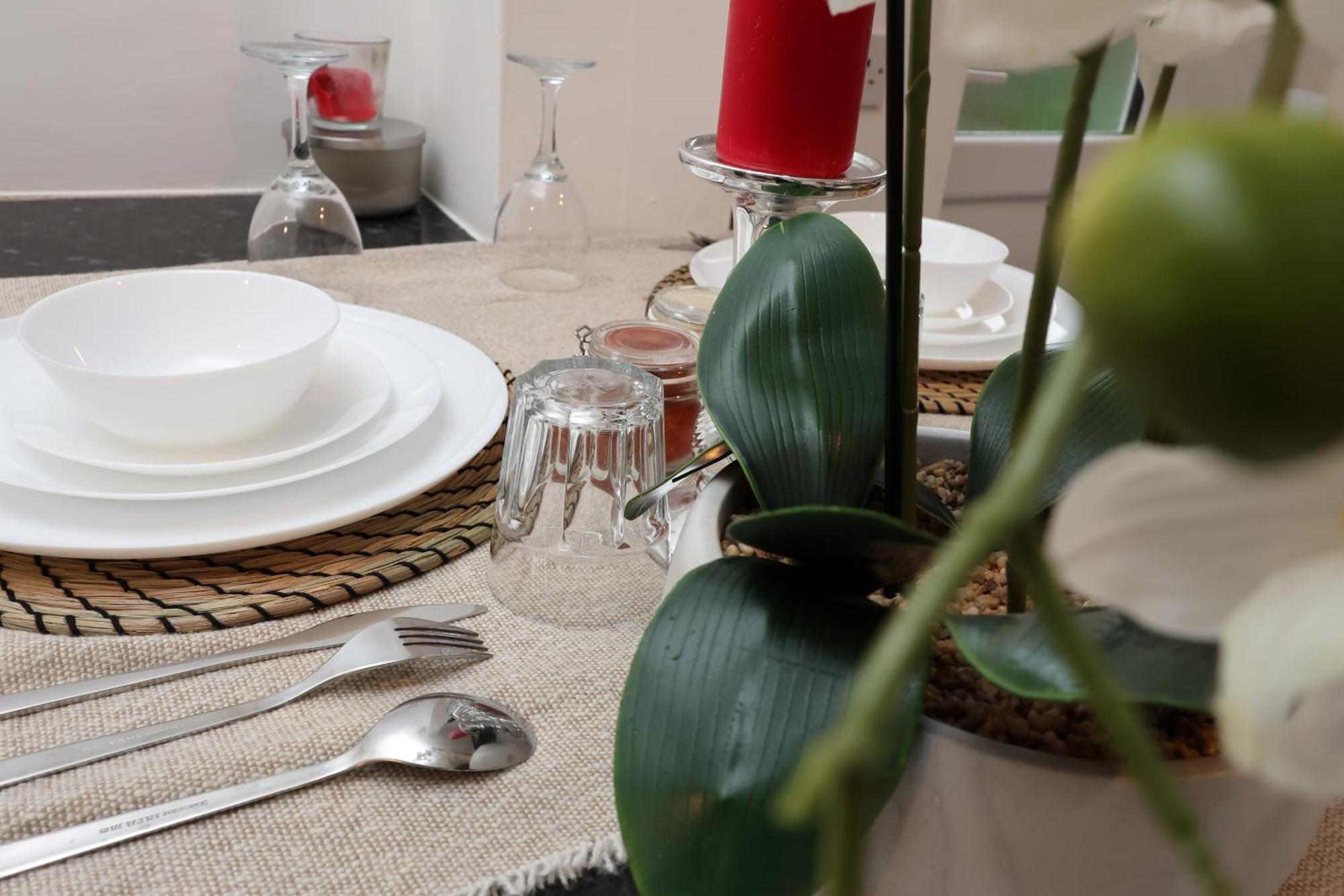 Cardiff City Guesthouse, Central Rooms, Fast Wi-Fi, On-Street Parking קארדיף מראה חיצוני תמונה